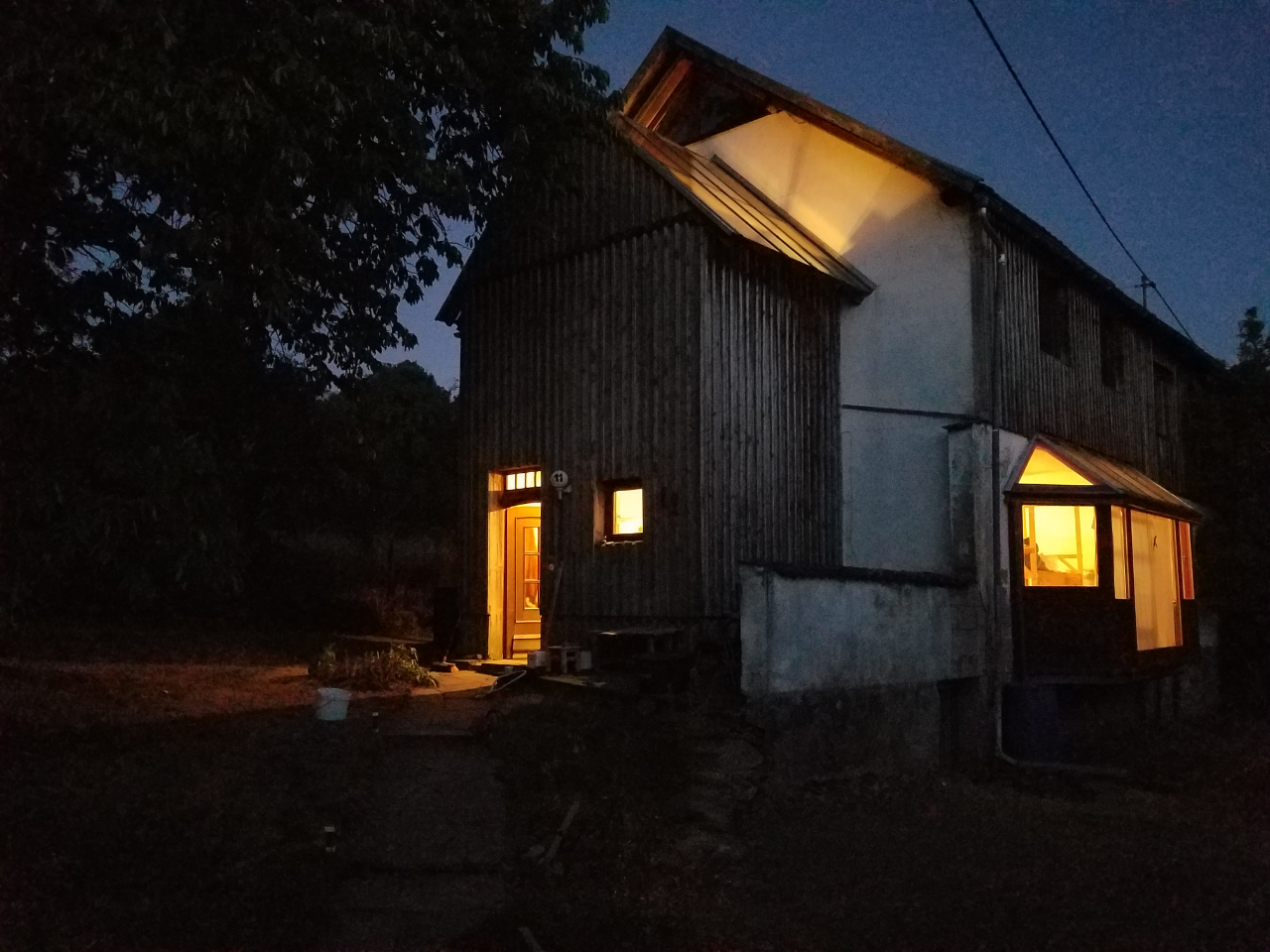 Ferienhaus Brunken Westerwald, während der Umbauarbeiten, Dunkelheit in der Nacht