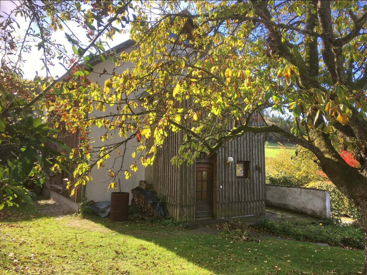 Ferienhaus Brunken, Blick aufs Haus vom Garten aus